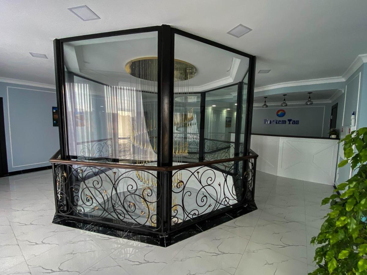 Korkem Tau Hotel Astana Ngoại thất bức ảnh