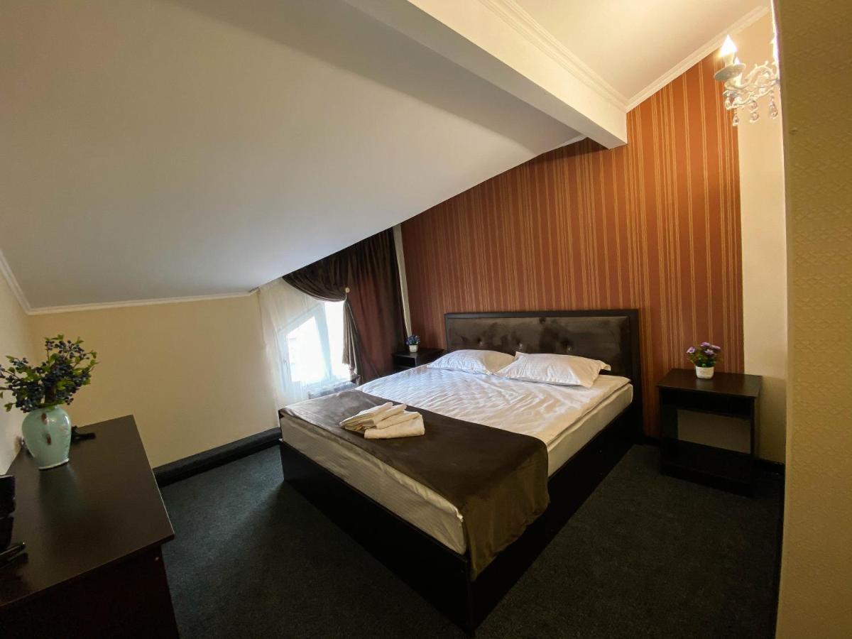Korkem Tau Hotel Astana Ngoại thất bức ảnh