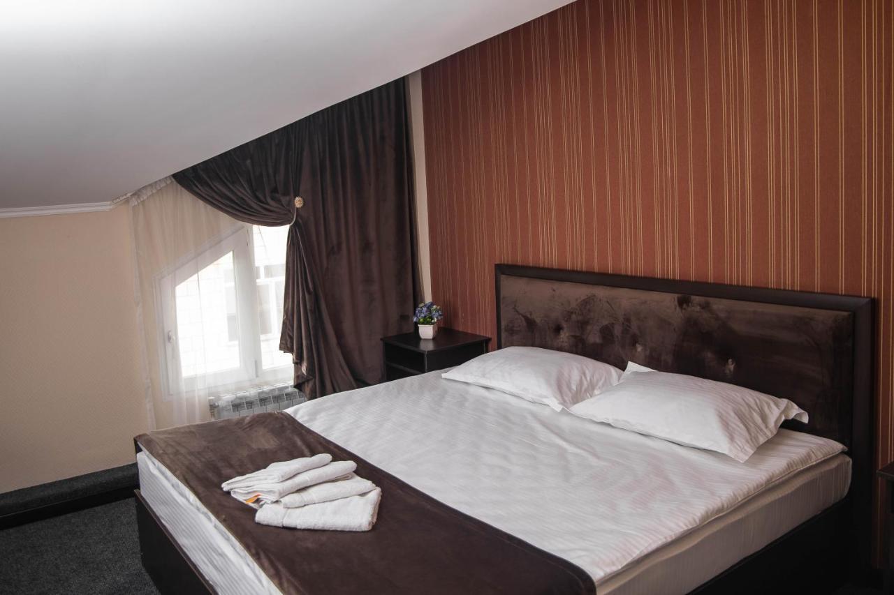 Korkem Tau Hotel Astana Ngoại thất bức ảnh