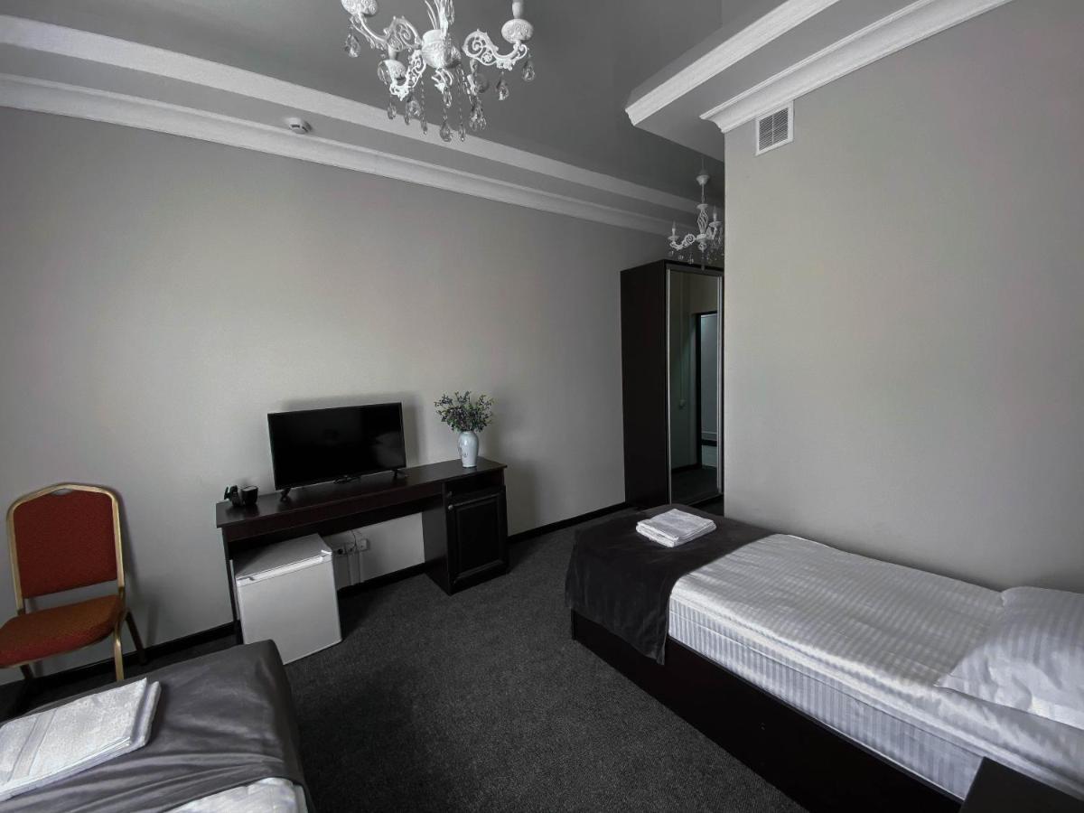 Korkem Tau Hotel Astana Ngoại thất bức ảnh