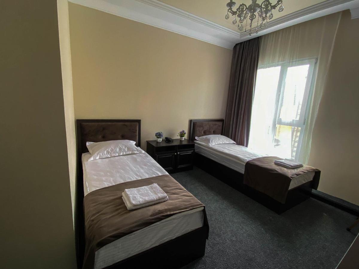 Korkem Tau Hotel Astana Ngoại thất bức ảnh